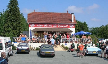 Aux Portes du Circuit